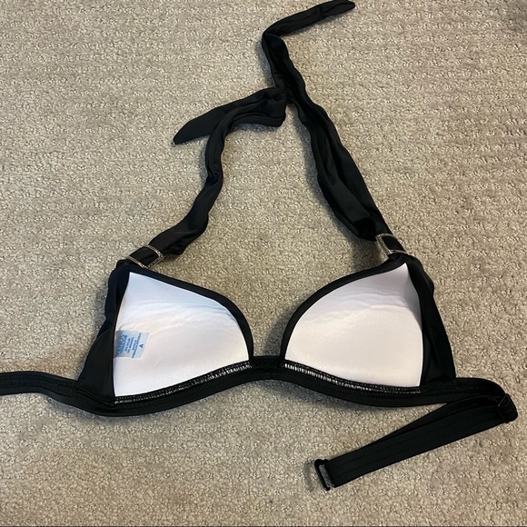 VENUS Black Bikini - Picture 5 of 7